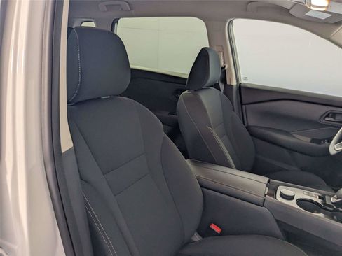 Used 2026 Nissan Rogue S AWD/4WD image 32