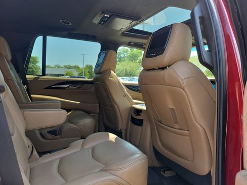 Used 2019 Cadillac Escalade Platinum AWD/4WD image 33