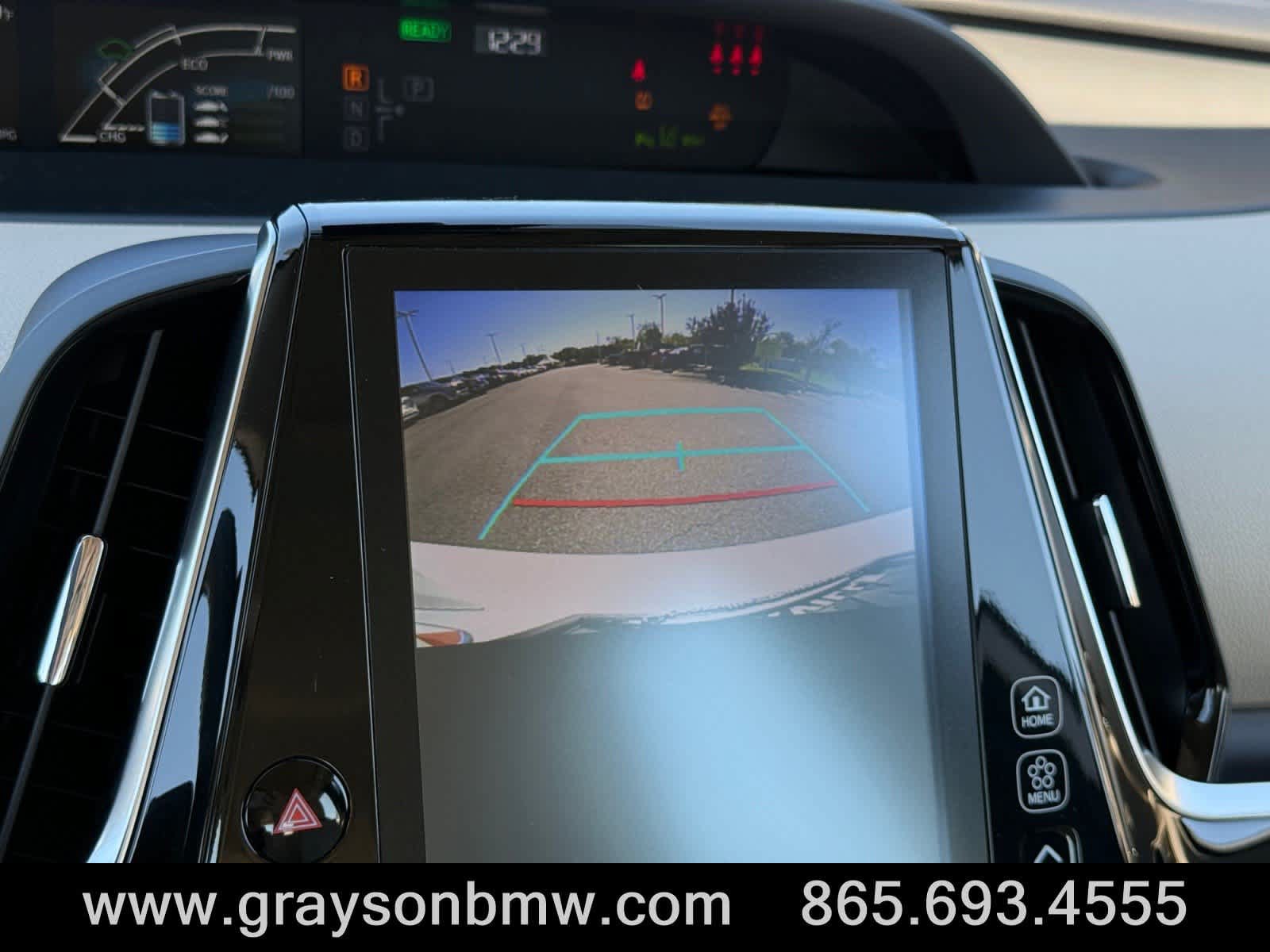 Used 2022 Toyota Prius Limited w/ Premium Convenience Package FWD image 33