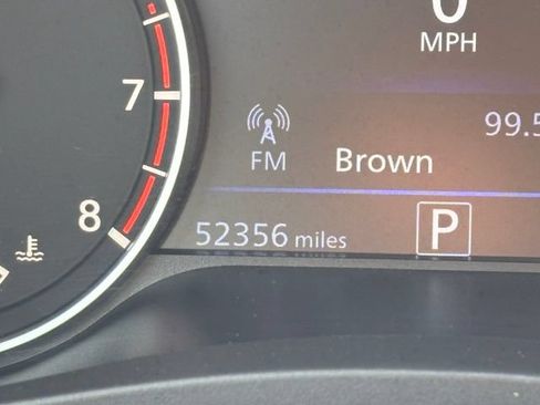 Used 2024 Nissan Altima 2.5 SR FWD image 11