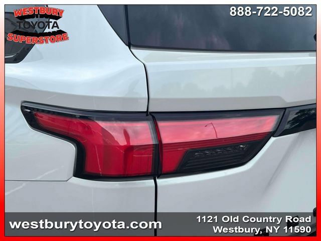 Used 2023 Toyota Sequoia Platinum AWD/4WD image 13