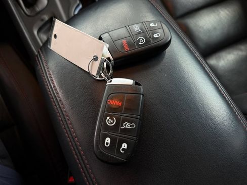Used 2023 Dodge Durango R/T RWD image 33