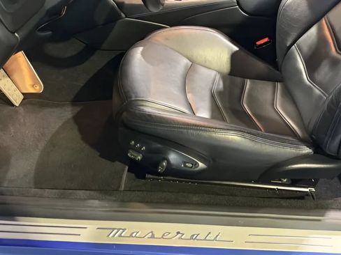 Used 2018 Maserati GranTurismo Sport RWD image 19