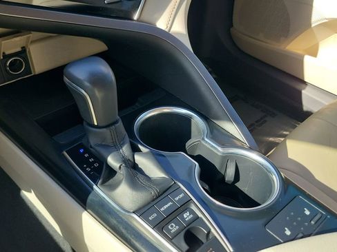 Used 2018 Toyota Camry XLE w/ Audio Package FWD image 16