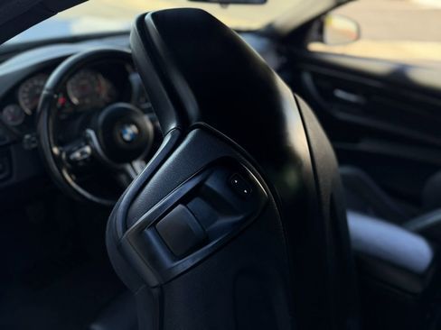 Used 2018 BMW M4 Coupe image 30
