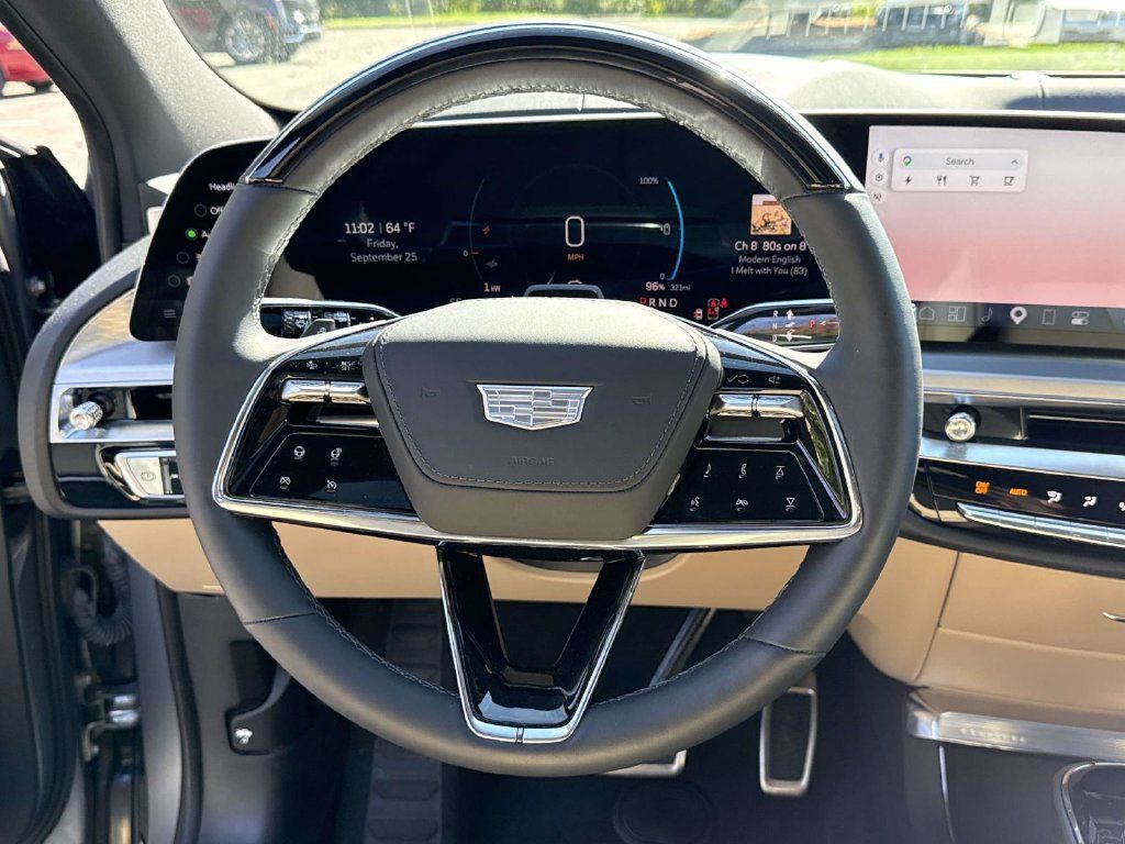 Used 2026 Cadillac Lyriq Signature Luxury w/ Nappa Leather Package AWD/4WD image 31