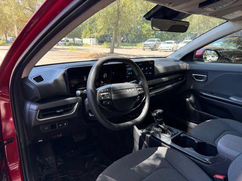 Used 2025 Kia K4 FWD image 31