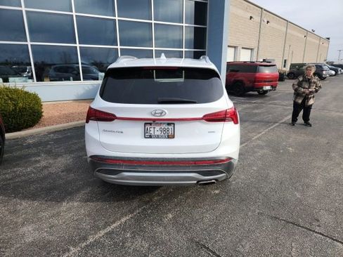 Used 2021 Hyundai Santa Fe SEL w/ Convenience Package image 4