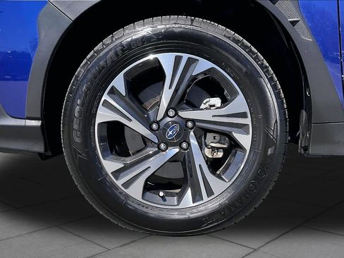 Used 2025 Subaru Crosstrek 2.0i Premium image 10