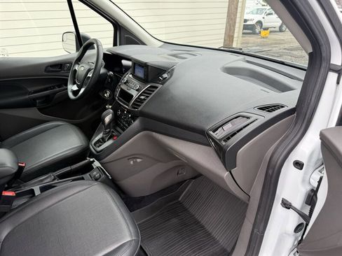 Used 2021 Ford Transit Connect XL image 4