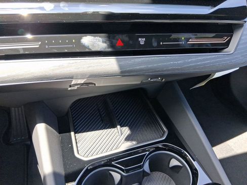 Used 2026 BMW 530i w/ Premium Package image 17