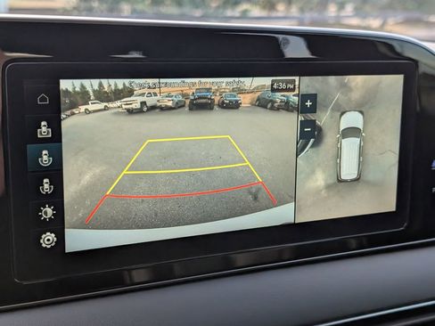 Used 2022 Hyundai Palisade Calligraphy image 23