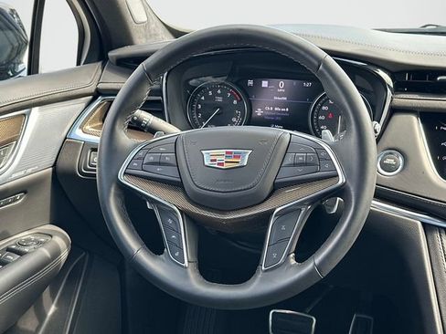 Certified 2023 Cadillac XT5 Sportv w/ Platinum Package image 6