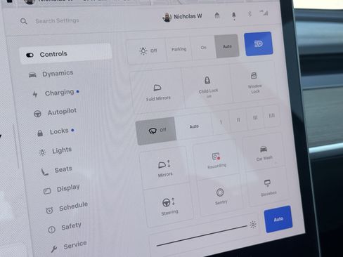 Used 2023 Tesla Model 3 Standard Range image 76