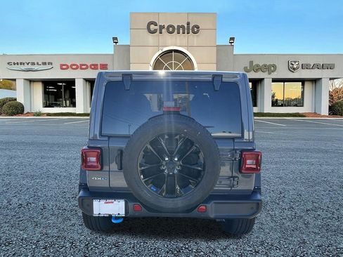 Used 2022 Jeep Wrangler Unlimited Sahara w/ Safety Group image 4