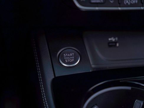 Used 2021 Audi A4 2.0T Premium Plus w/ Premium Plus Package image 31