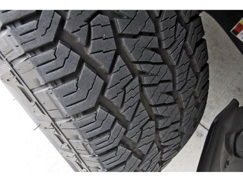 Used 2025 Nissan Frontier Pro-X w/ Pro Convenience Package image 32