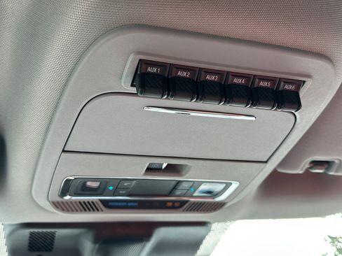 Used 2023 Ford F250 Lariat w/ Lariat Ultimate Package image 28