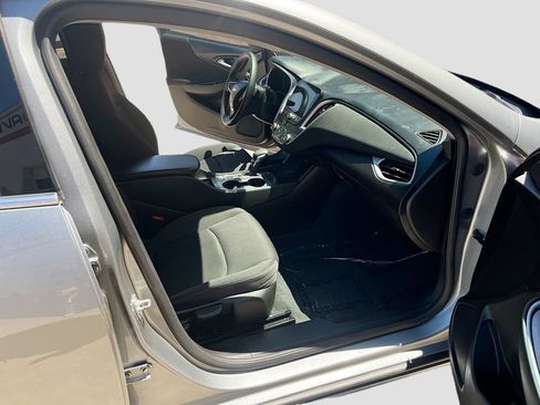Used 2024 Chevrolet Malibu RS FWD image 26