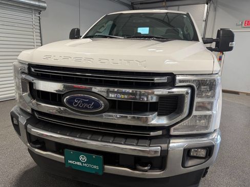 Used 2020 Ford F250 XLT AWD/4WD image 2