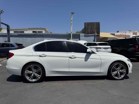Used 2016 BMW 340i Sedan RWD image 4