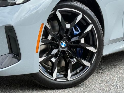 New 2026 BMW 330i Sedan w/ M Sport Package image 28