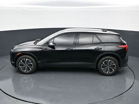 Used 2025 Chevrolet Blazer EV LT FWD image 29