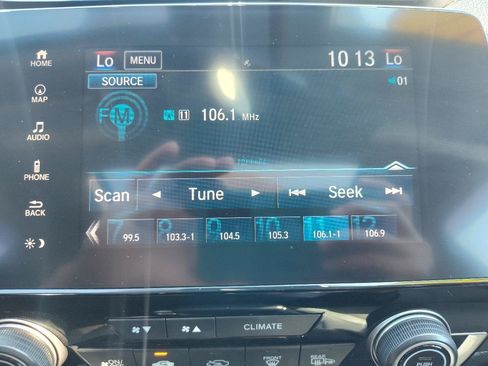 Used 2017 Honda CR-V Touring image 26