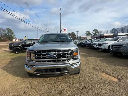 Certified 2023 Ford F150 Lariat w/ Trailer Tow Package image 8