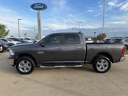 Used 2017 RAM 1500 Big Horn AWD/4WD image 2