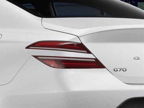 New 2026 Genesis G70 2.5T image 10