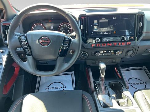 Used 2025 Nissan Frontier PRO-4X AWD/4WD image 12