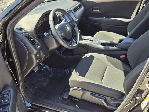 Certified 2022 Honda HR-V Sport image 10