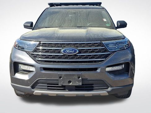 Used 2020 Ford Explorer XLT w/ Equipment Group 202A image 2