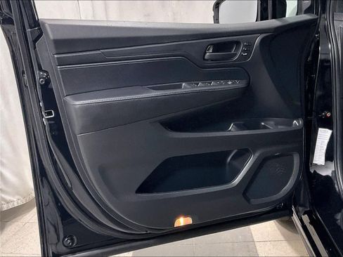 Used 2025 Honda Odyssey Sport-L image 9