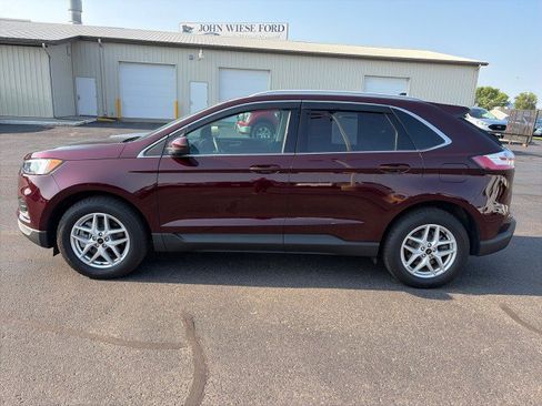 Used 2024 Ford Edge SEL w/ Convenience Package AWD/4WD image 2