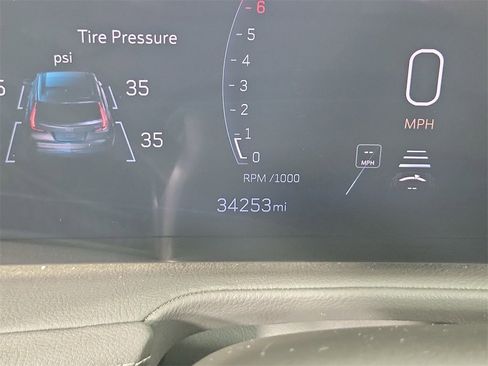 Certified 2025 Cadillac XT4 Premium Luxury image 24