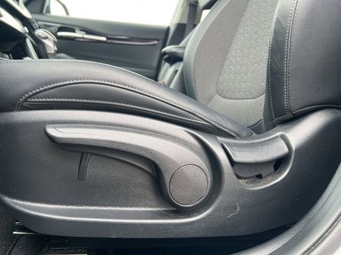 Used 2025 Kia Seltos S image 10