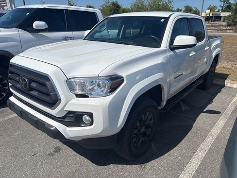 Used 2022 Toyota Tacoma SR5 AWD/4WD image 8