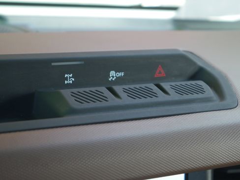 Certified 2024 Ford Bronco Outer Banks AWD/4WD image 11