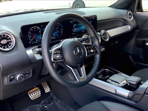 Used 2022 Mercedes-Benz GLB 250 image 15