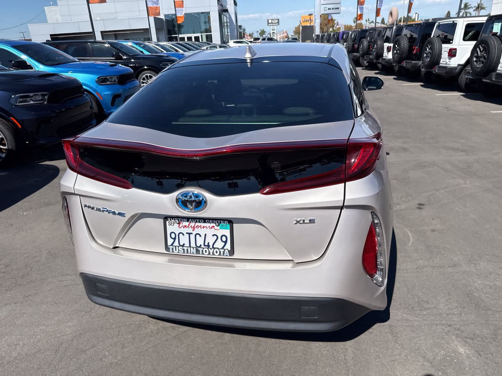 Used 2022 Toyota Prius Prime XLE FWD image 13