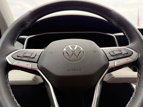 New 2026 Volkswagen Taos SE AWD/4WD image 46