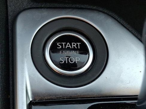 Certified 2024 Nissan Sentra SR FWD image 23