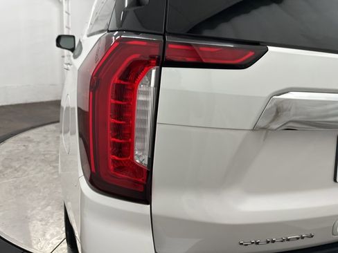 Used 2021 GMC Yukon SLT w/ SLT Luxury Plus Package image 28