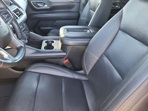 Used 2023 Chevrolet Suburban LT image 22