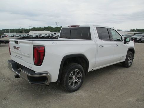 New 2026 GMC Sierra 1500 SLT w/ SLT Convenience Package AWD/4WD image 5