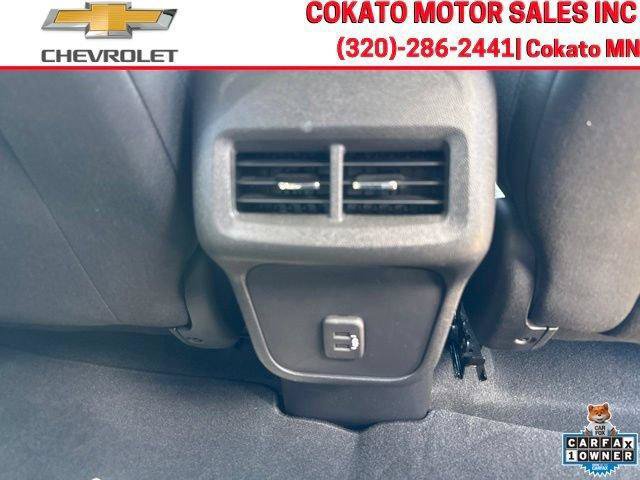 Used 2023 Chevrolet Equinox LT w/ Driver Convenience Package AWD/4WD image 13