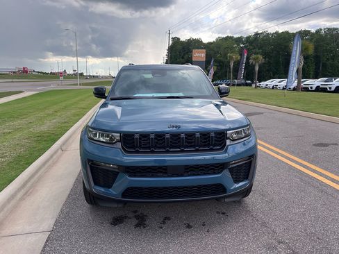 New 2026 Jeep Grand Cherokee Limited w/ Limited Altitude Package RWD image 11