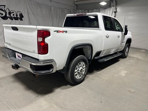 Used 2022 Chevrolet Silverado 2500 LT AWD/4WD image 7